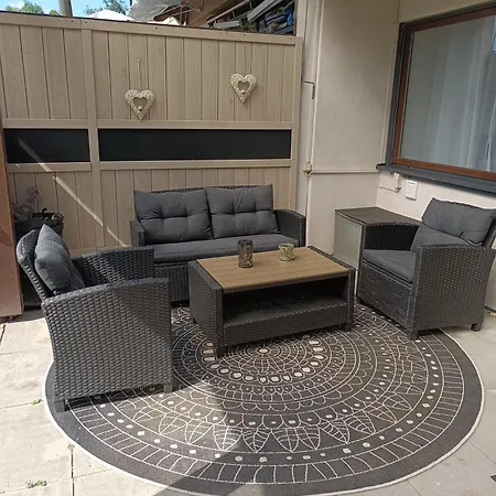 Reihenbungalow 1